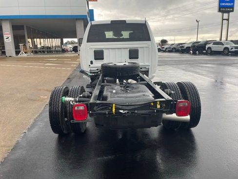 New 2025 RAM 5500 Tradesman image 23