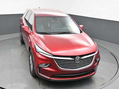 Used 2024 Buick Enclave Premium image 31