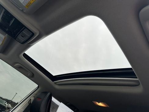 Used 2021 Toyota 4Runner Venture w/ Moonroof Package image 22