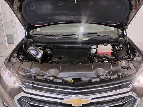 Used 2021 Chevrolet Traverse LT FWD image 30
