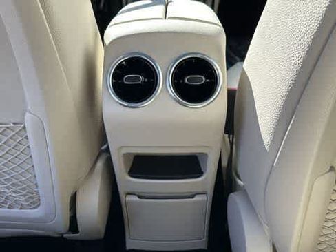 Certified 2025 Mercedes-Benz GLB 250 4MATIC image 27