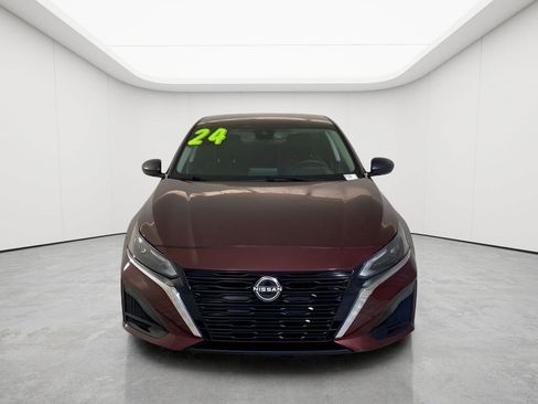 Used 2024 Nissan Altima 2.5 SV FWD image 21