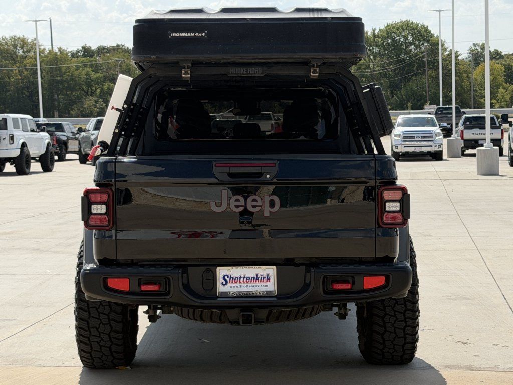 Used 2025 Jeep Gladiator Rubicon AWD/4WD image 5