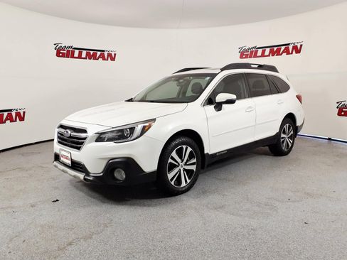 Used 2018 Subaru Outback 2.5i Limited AWD/4WD image 3