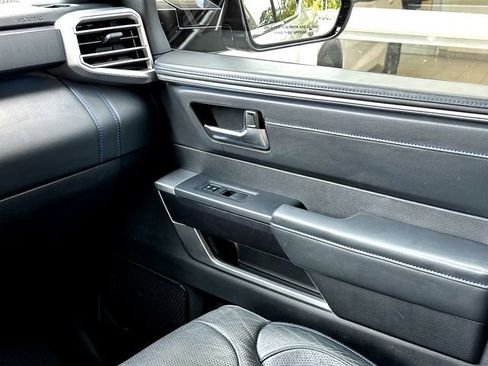 Used 2022 Toyota Tundra Platinum AWD/4WD image 28