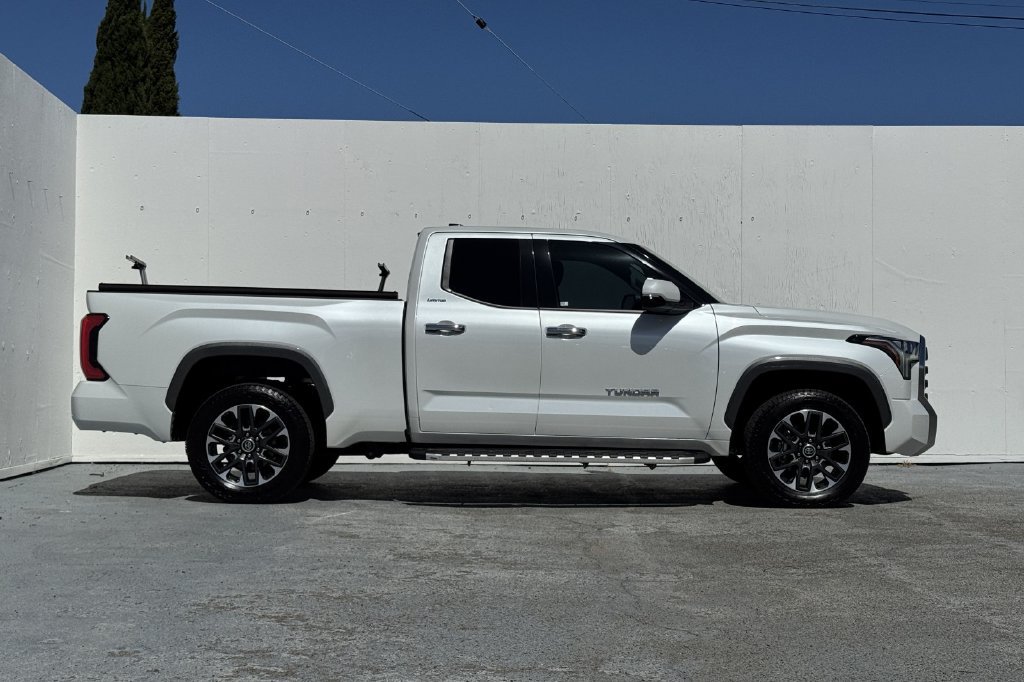 Used 2022 Toyota Tundra Limited AWD/4WD image 2