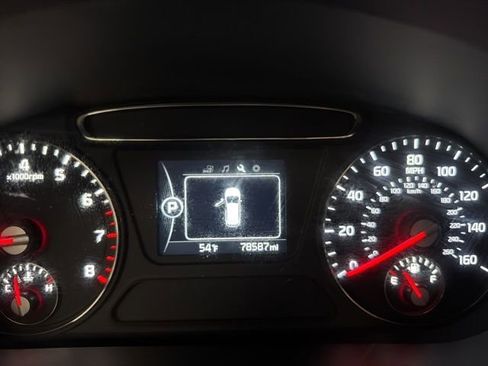 Used 2017 Kia Sorento LX image 19