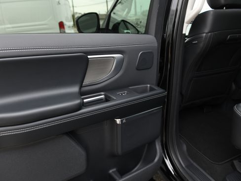 New 2025 Ford Expedition Platinum w/ Driver's Package image 49