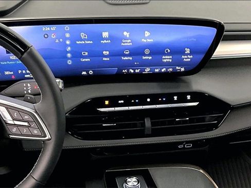 Used 2025 Buick Enclave Avenir w/ Super Cruise Package image 6