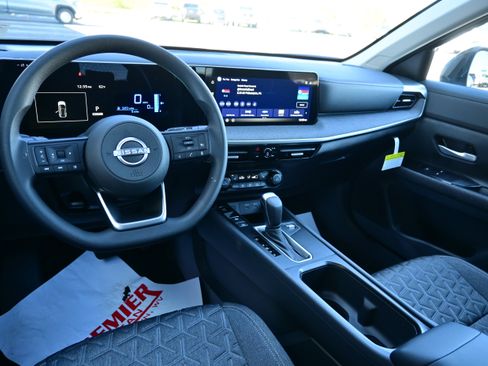 New 2026 Nissan Kicks SV w/ SV Premium Package image 21