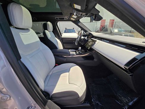 Used 2025 Land Rover Range Rover Sport Autobiography AWD/4WD image 11