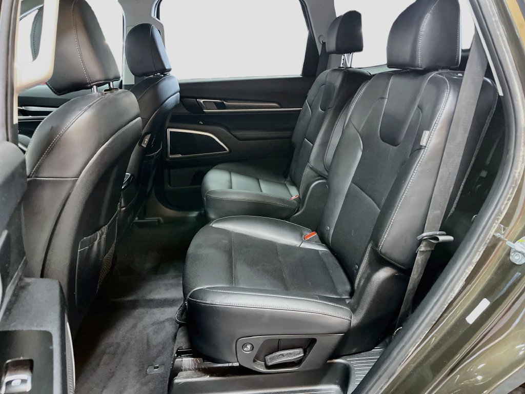 Used 2023 Kia Telluride S AWD/4WD image 24