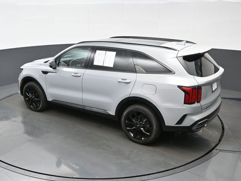 Used 2023 Kia Sorento SX image 39