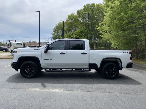 Used 2026 Chevrolet Silverado 2500 Custom w/ Custom Value Package image 6