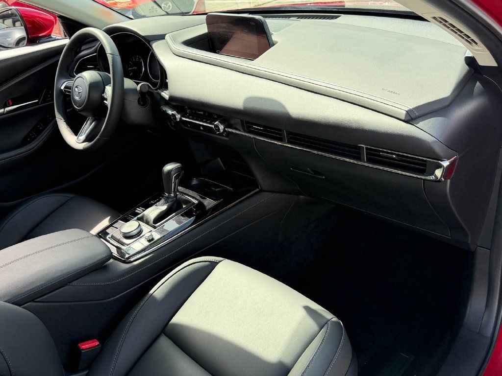 Certified 2024 MAZDA CX-30 AWD 2.5 S w/ Preferred Package image 18