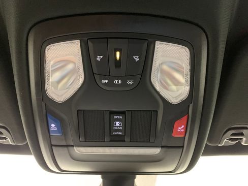 Used 2023 RAM 1500 Big Horn AWD/4WD image 30