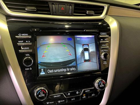 Used 2018 Nissan Murano Platinum image 14