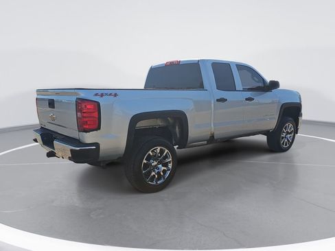 Used 2014 Chevrolet Silverado 1500 W/T w/ Trailering Package AWD/4WD image 3
