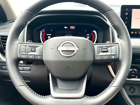 New 2026 Nissan Rogue Platinum w/ Platinum Premium Package AWD/4WD image 18