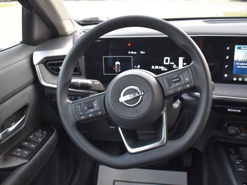 New 2026 Nissan Kicks SV w/ Interior Electronics Package FWD image 26