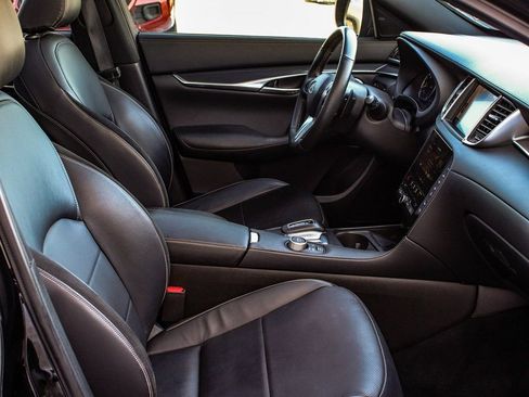 Used 2025 INFINITI QX50 Sport image 41