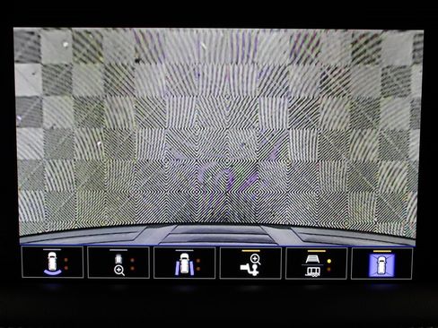 Used 2024 GMC Yukon XL SLT w/ SLT Luxury Package image 22