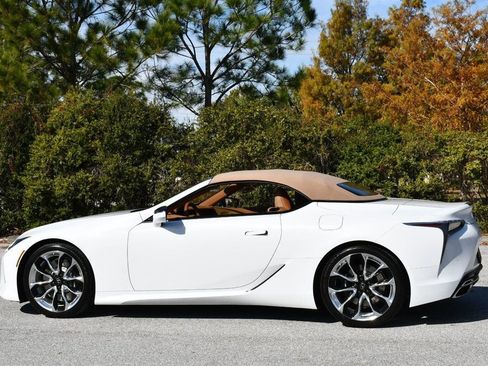 Used 2022 Lexus LC 500 Convertible image 4