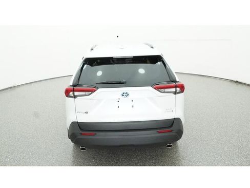 Used 2024 Toyota RAV4 XLE Premium w/ Weather Package AWD/4WD image 9
