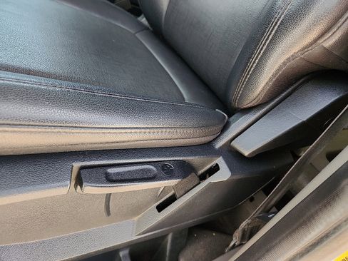 Used 2021 Ford Transit Connect XL image 13