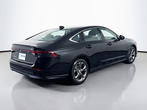 Certified 2023 Honda Accord EX image 7