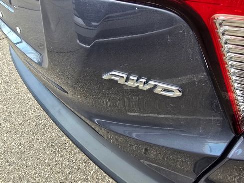 Used 2019 Honda HR-V LX image 11