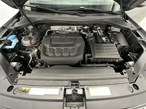 Certified 2022 Volkswagen Tiguan SE image 27