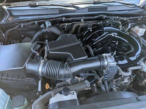 Used 2021 Toyota Tacoma TRD Off-Road w/ Technology Package RWD image 27