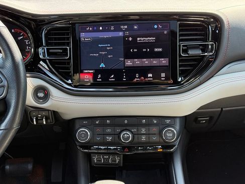 Used 2023 Dodge Durango GT AWD/4WD image 13