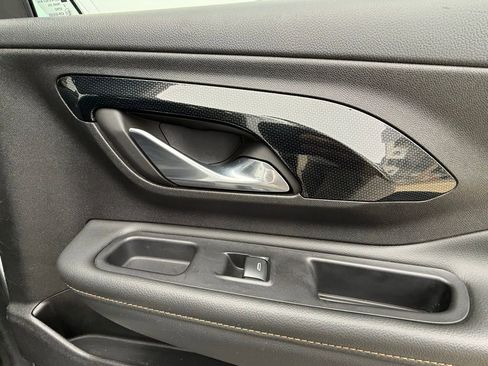 Used 2024 GMC Terrain AT4 image 37