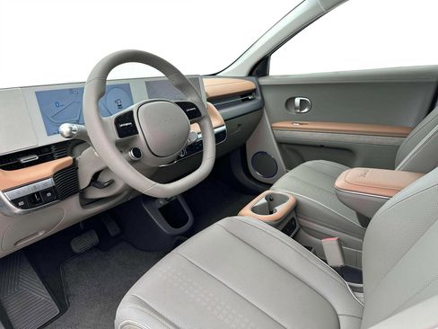 Used 2024 Hyundai Ioniq 5 Limited image 14