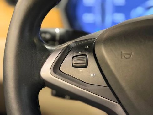 Used 2020 Tesla Model S Long Range Plus image 24