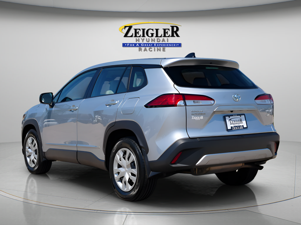 Used 2023 Toyota Corolla Cross L AWD/4WD image 5