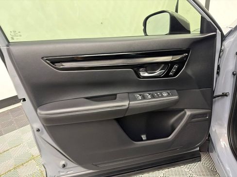 Used 2024 Honda CR-V EX-L image 11