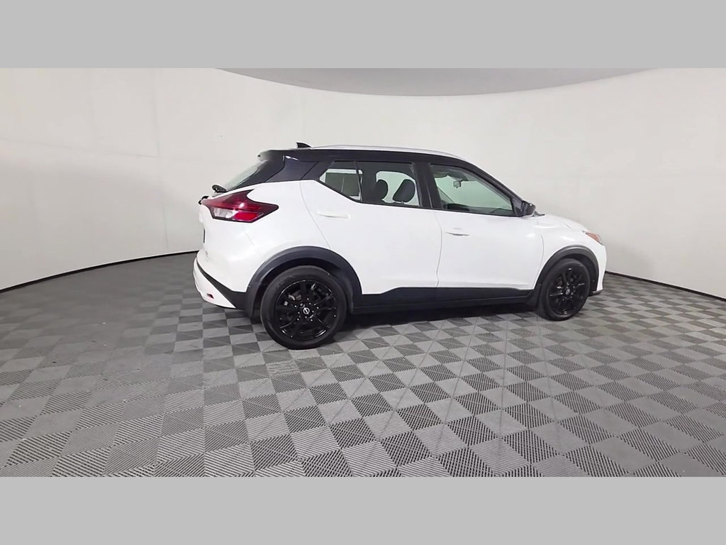 Used 2022 Nissan Kicks SV FWD image 38