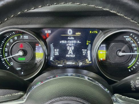 Used 2023 Jeep Wrangler Unlimited Sahara w/ Cold Weather Group AWD/4WD image 16