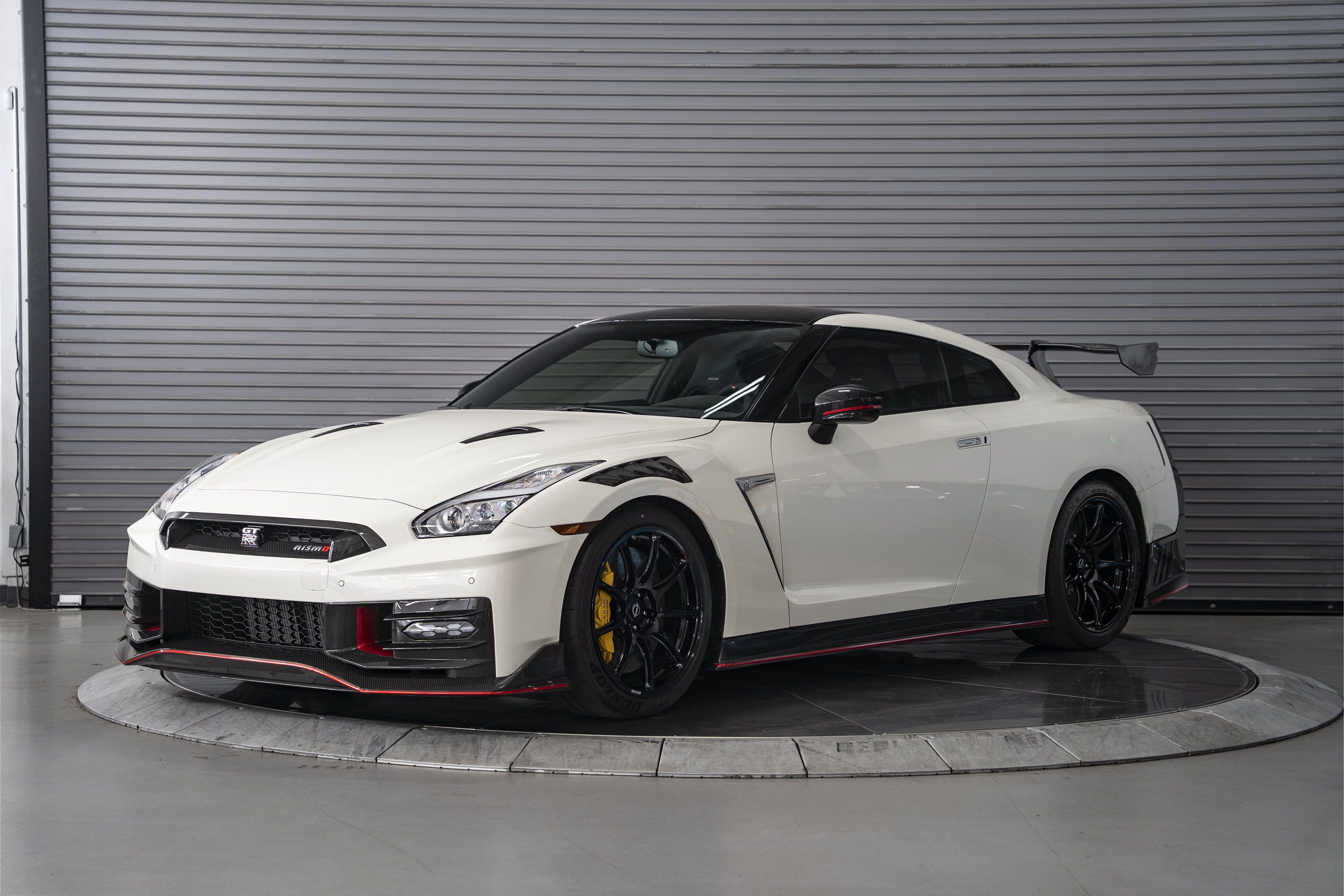 Used 2024 Nissan GT-R NISMO w/ Floor Mat Package AWD/4WD image 1