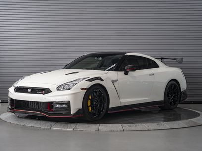 Used 2024 Nissan GT-R NISMO w/ Floor Mat Package
