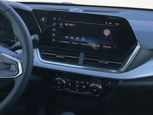 New 2026 Chevrolet Trax LT w/ Driver Confidence Package image 7