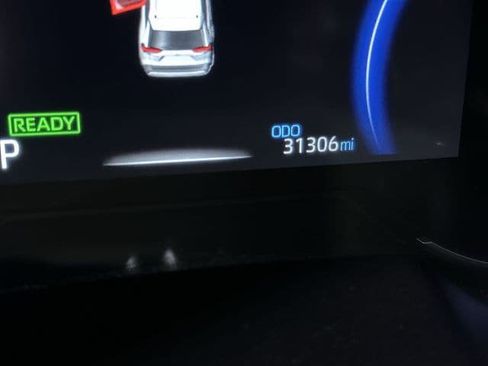 Used 2025 Toyota RAV4 LE AWD/4WD image 12
