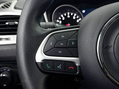 Used 2019 Jeep Compass Sport w/ Tech Group FWD image 30