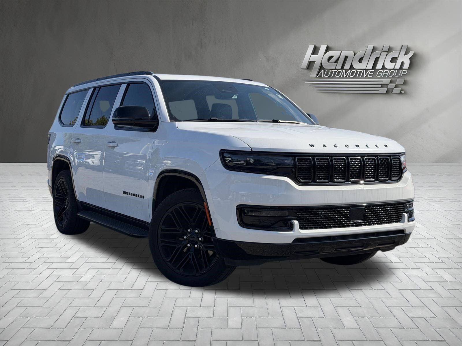 Used 2023 Jeep Wagoneer Series II AWD/4WD image 2