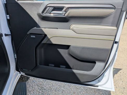 New 2026 Chevrolet Silverado 1500 ZR2 w/ LPO, Dark Essentials Package AWD/4WD image 37