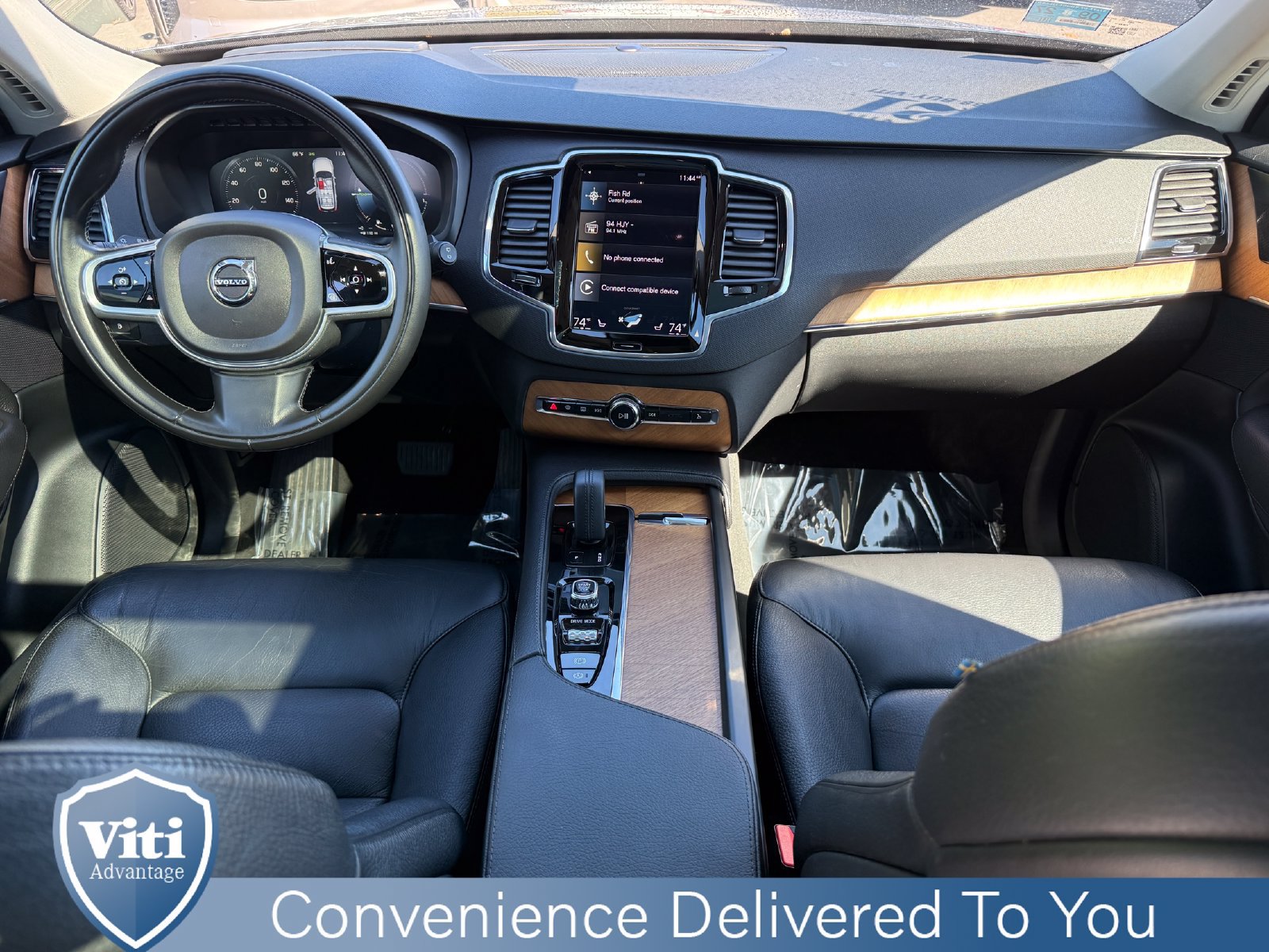 Used 2021 Volvo XC90 T8 Inscription Expression w/ Advanced Package AWD/4WD image 2