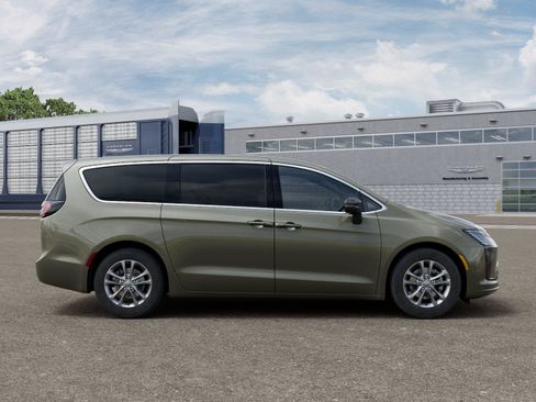 New 2027 Chrysler Pacifica Select FWD image 12